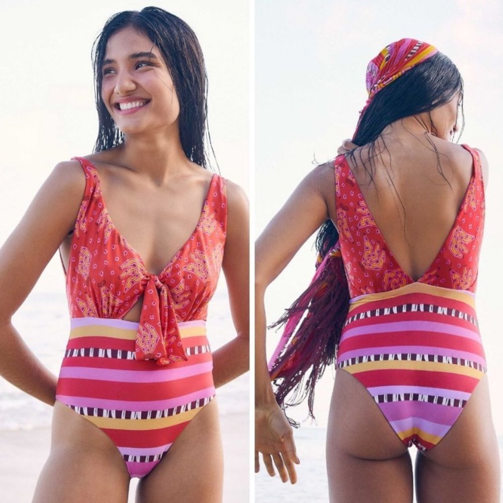 FARM RIO Red Bananas Reversible Lucy One-Piece Swimsuit XS (NWT)